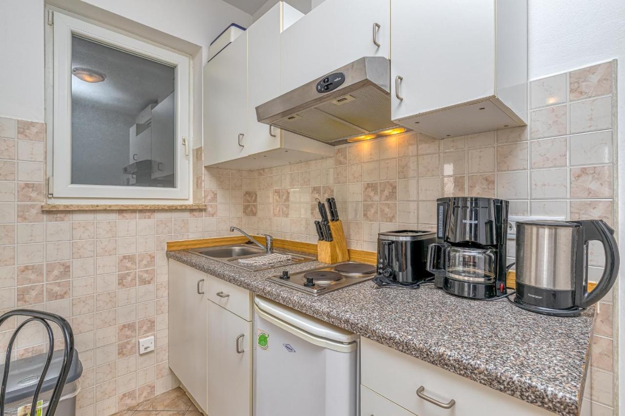 Sunrise Apartments โรวีน ภายนอก รูปภาพ